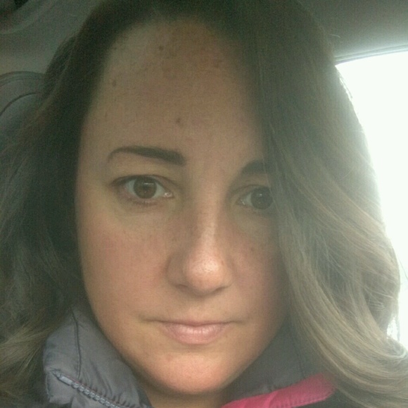 Meet your Posher, Tara - Picture 1 of 1